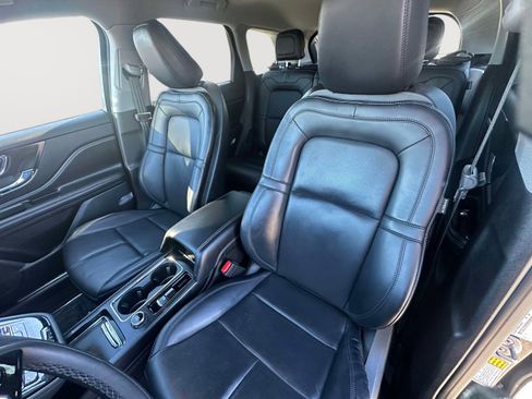 Used 2022 Lincoln Corsair AWD w/ Equipment Group 101A image 23