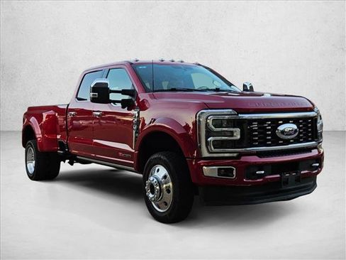 Used 2024 Ford F450 Platinum w/ FX4 Off-Road Package AWD/4WD image 3