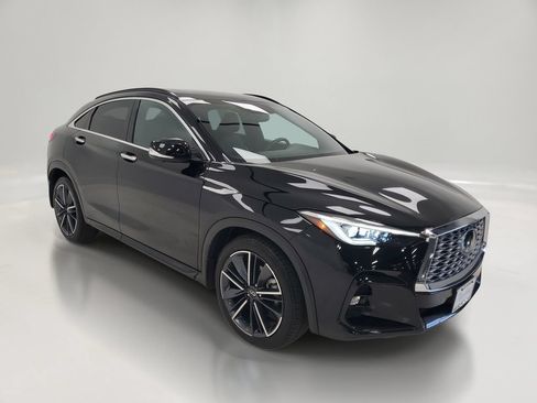 Used 2023 INFINITI QX55 Essential AWD/4WD image 3