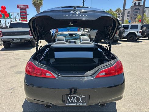 Used 2014 INFINITI Q60 Convertible w/ Premium Package RWD image 38