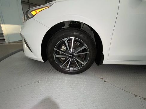 Used 2023 Kia Forte LXS FWD image 10