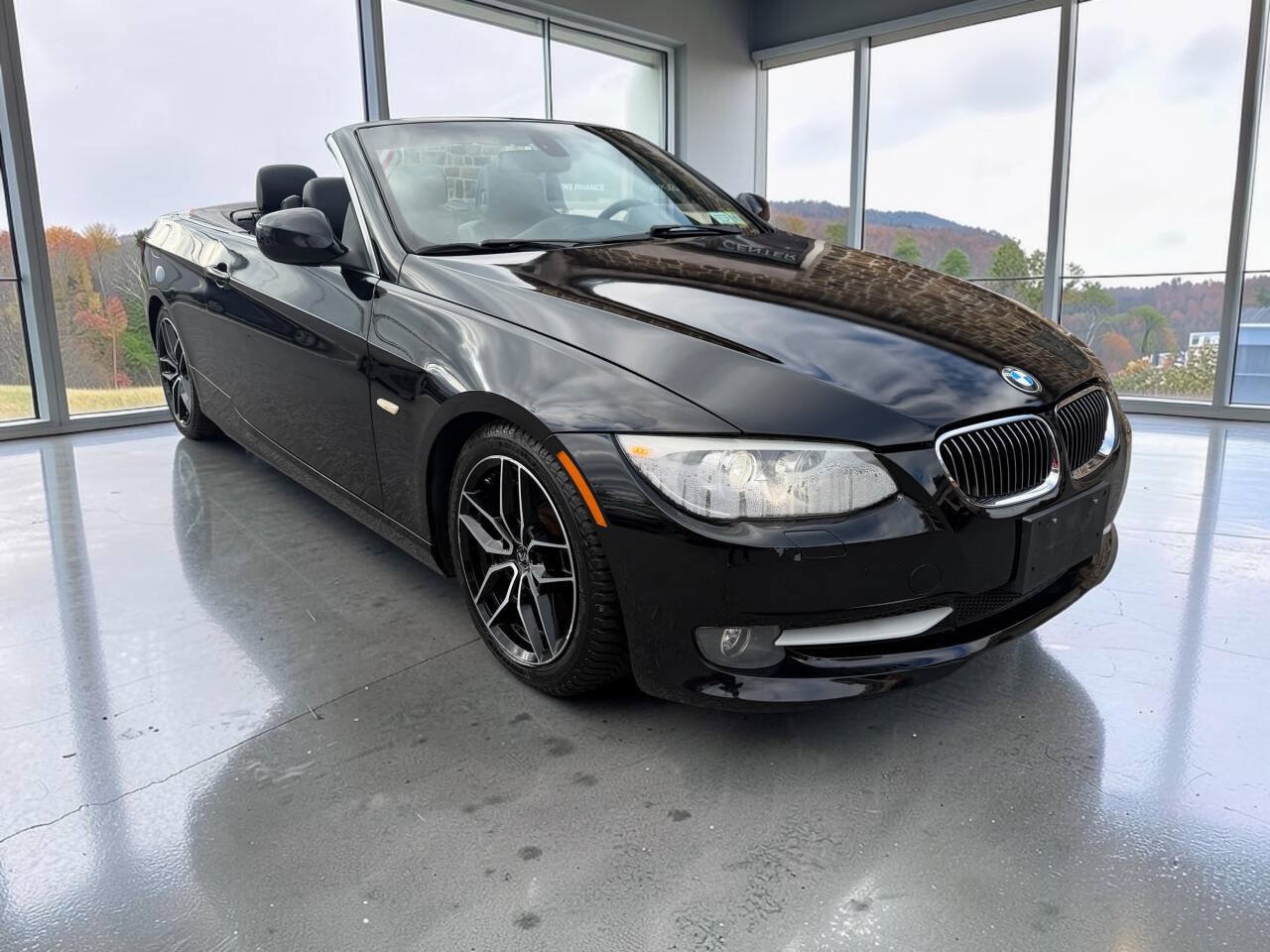 Used 2013 BMW 335i Convertible RWD image 39