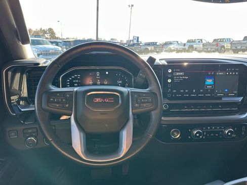 Used 2022 GMC Sierra 1500 Elevation image 15