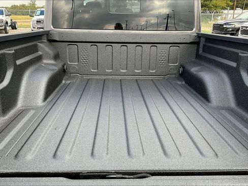 New 2025 Jeep Gladiator Rubicon w/ Convenience Group image 32