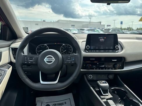 Used 2021 Nissan Rogue SV w/ Premium Package AWD/4WD image 21