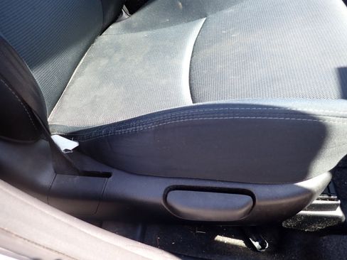 Used 2010 MAZDA MAZDA3 s Sport image 28