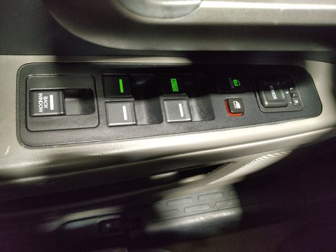 Used 2013 Honda Ridgeline RTS image 27