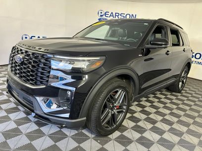 Used 2025 Ford Explorer ST-Line w/ ST-Line Street Pack