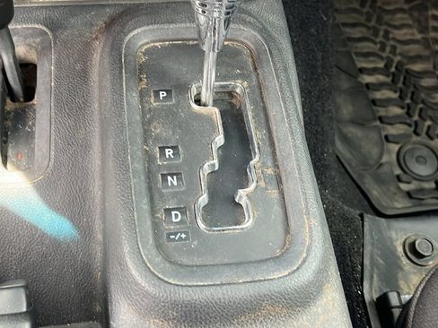 Used 2016 Jeep Wrangler Unlimited Sport AWD/4WD image 13