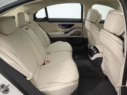 New 2026 Mercedes-Benz S 580e 4MATIC Sedan image 24