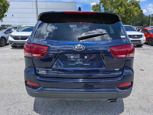 Used 2019 Kia Sorento AWD w/ LX Convenience Package image 5