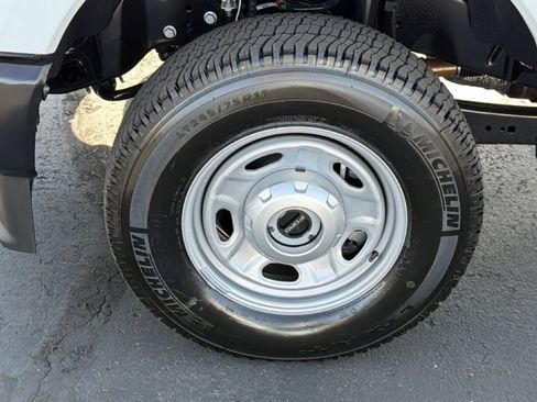 New 2026 Ford F250 XL w/ F-250 >10K GVWR Package image 9