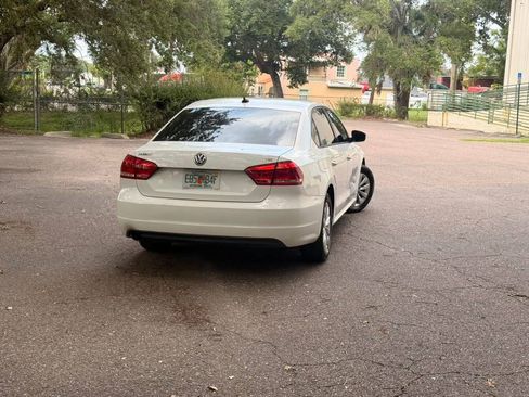 Used 2015 Volkswagen Passat 1.8T Wolfsburg Edition FWD image 5