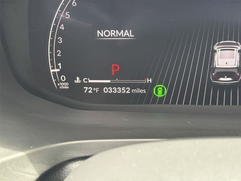 Used 2024 Acura MDX SH-AWD w/ Technology Package image 20