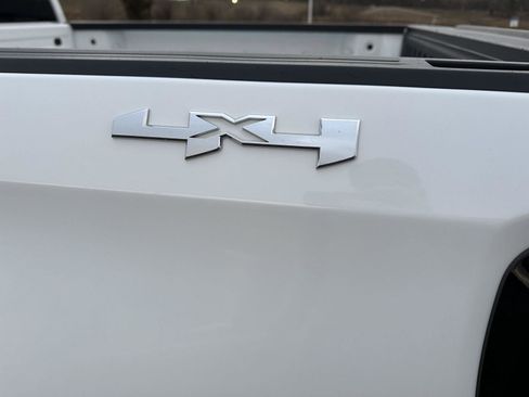 Used 2023 GMC Sierra 1500 Pro w/ Pro Value Package image 4