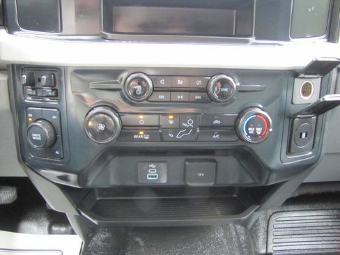 Used 2023 Ford F350 XL image 46