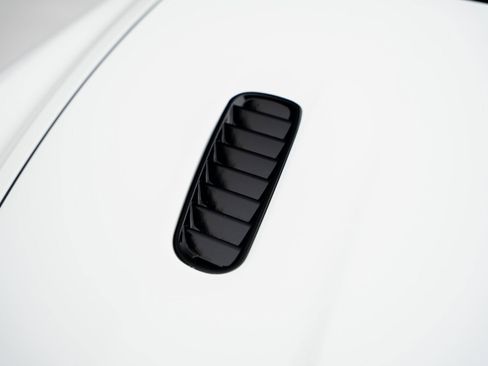 Used 2016 Aston Martin DB9 GT image 15