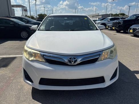 Used 2012 Toyota Camry LE image 7