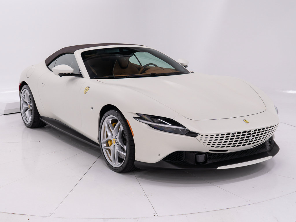 Used 2025 Ferrari Roma Spider RWD image 16