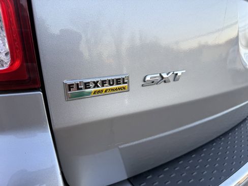 Used 2015 Dodge Grand Caravan SXT image 8