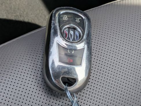 Used 2024 Buick Envista Avenir image 32