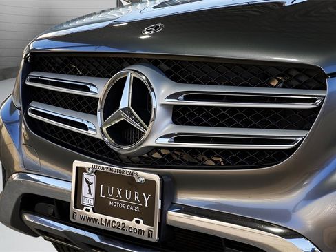 Used 2018 Mercedes-Benz GLC 300 4MATIC image 12