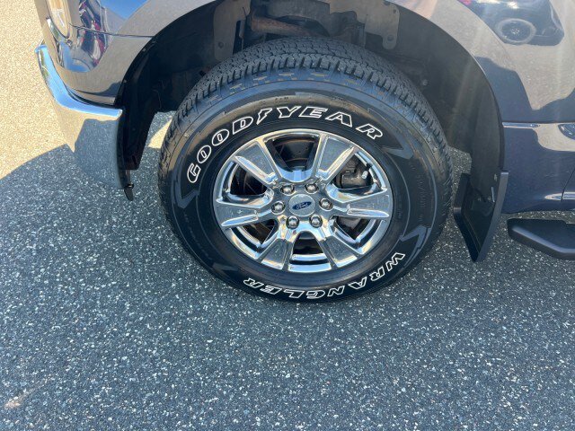 Used 2016 Ford F150 XLT w/ Equipment Group 302A Luxury AWD/4WD image 29