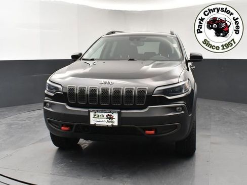 Used 2022 Jeep Cherokee Trailhawk w/ Trailer Tow Group AWD/4WD image 2