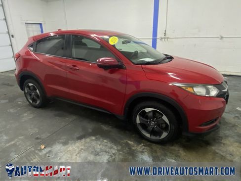 Used 2018 Honda HR-V EX image 2