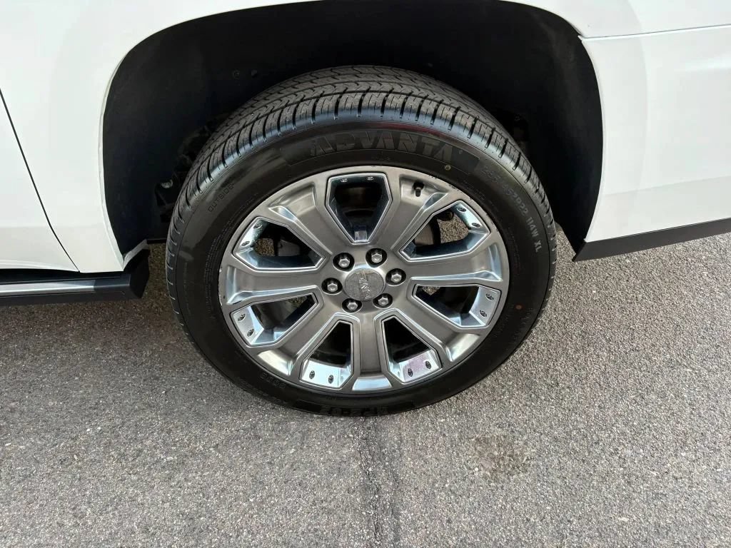 Used 2017 GMC Yukon XL Denali AWD/4WD image 23