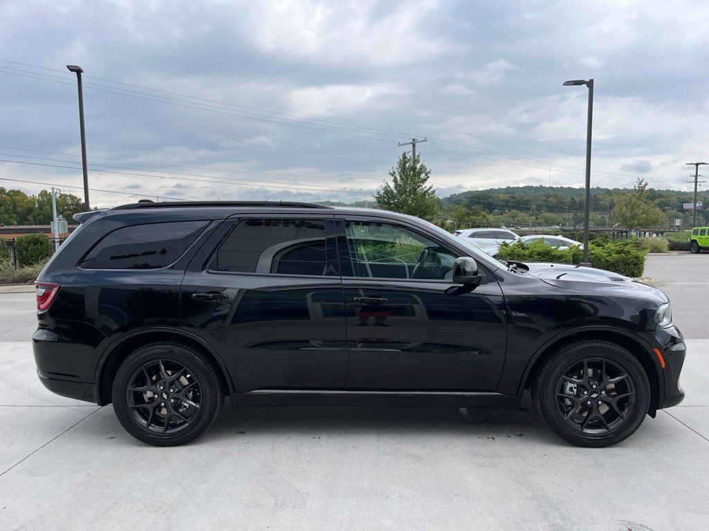 Used 2027 Dodge Durango GT w/ Blacktop Package AWD/4WD image 21
