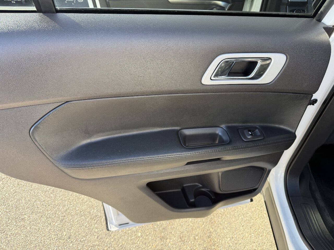 Used 2014 Ford Explorer Sport AWD/4WD image 24