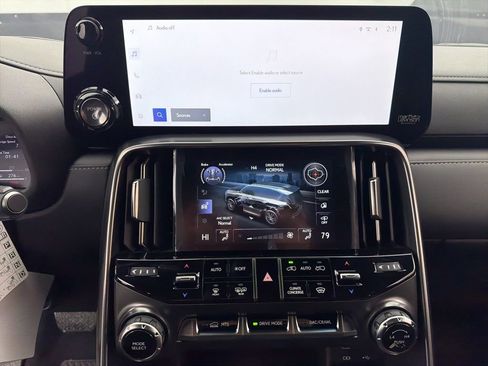 New 2026 Lexus LX 700h Luxury image 16