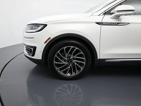 Used 2020 Lincoln Nautilus Reserve w/ Equipment Group 201A image 10