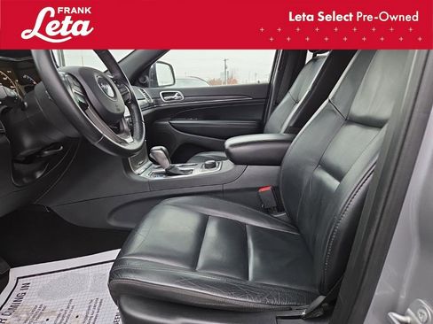 Used 2019 Jeep Grand Cherokee Limited image 21