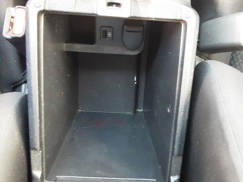 Used 2020 Nissan Rogue Sport S image 25