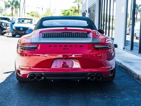 Used 2018 Porsche 911 Carrera image 23