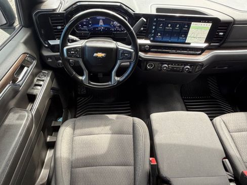 Used 2023 Chevrolet Silverado 1500 LT RWD image 30