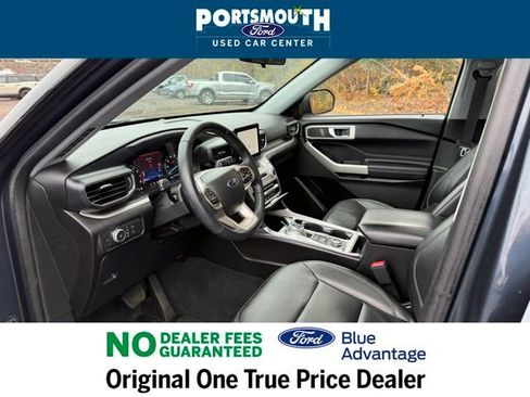 Certified 2022 Ford Explorer XLT w/ Equipment Group 202A image 4