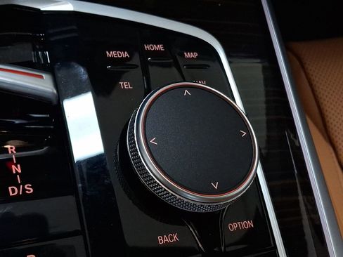 Used 2026 BMW X5 xDrive40i w/ Premium Package image 22