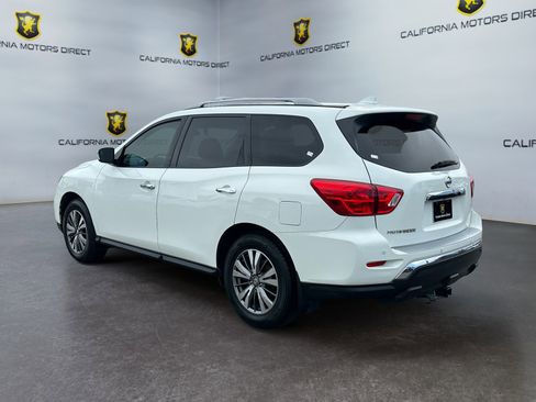 Used 2020 Nissan Pathfinder S image 3