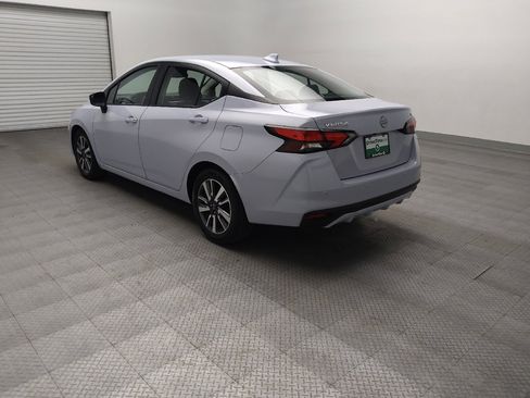 Used 2024 Nissan Versa SV FWD image 5