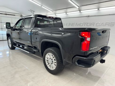 Used 2020 Chevrolet Silverado 2500 High Country w/ Z71 Off-Road Package AWD/4WD image 7