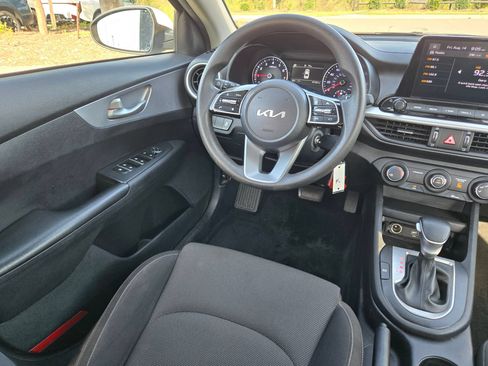 Used 2022 Kia Forte Sedan FWD image 9