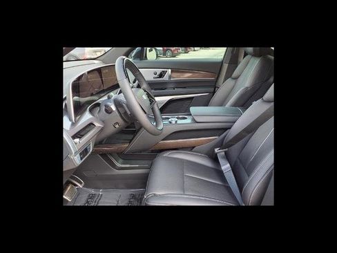 New 2026 Cadillac Vistiq Sport AWD/4WD image 12