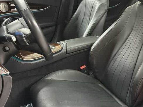 Used 2023 Mercedes-Benz E 350 4MATIC Sedan image 26