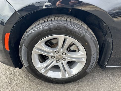 Used 2022 Dodge Charger SXT image 10