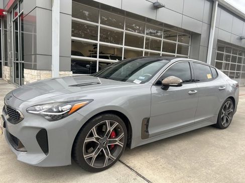 Used 2021 Kia Stinger GT2 image 1