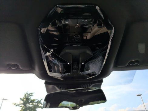 Certified 2026 BMW 530i RWD image 28