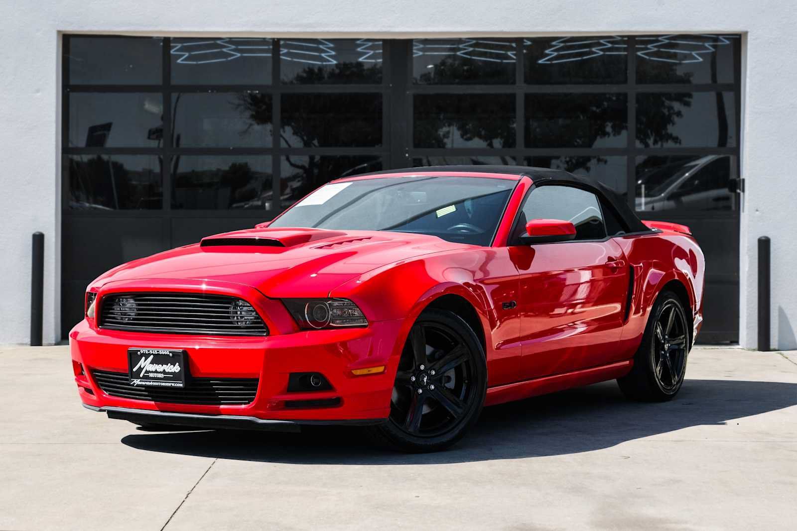 Used 2014 Ford Mustang GT Premium w/ Electronics Package RWD image 1